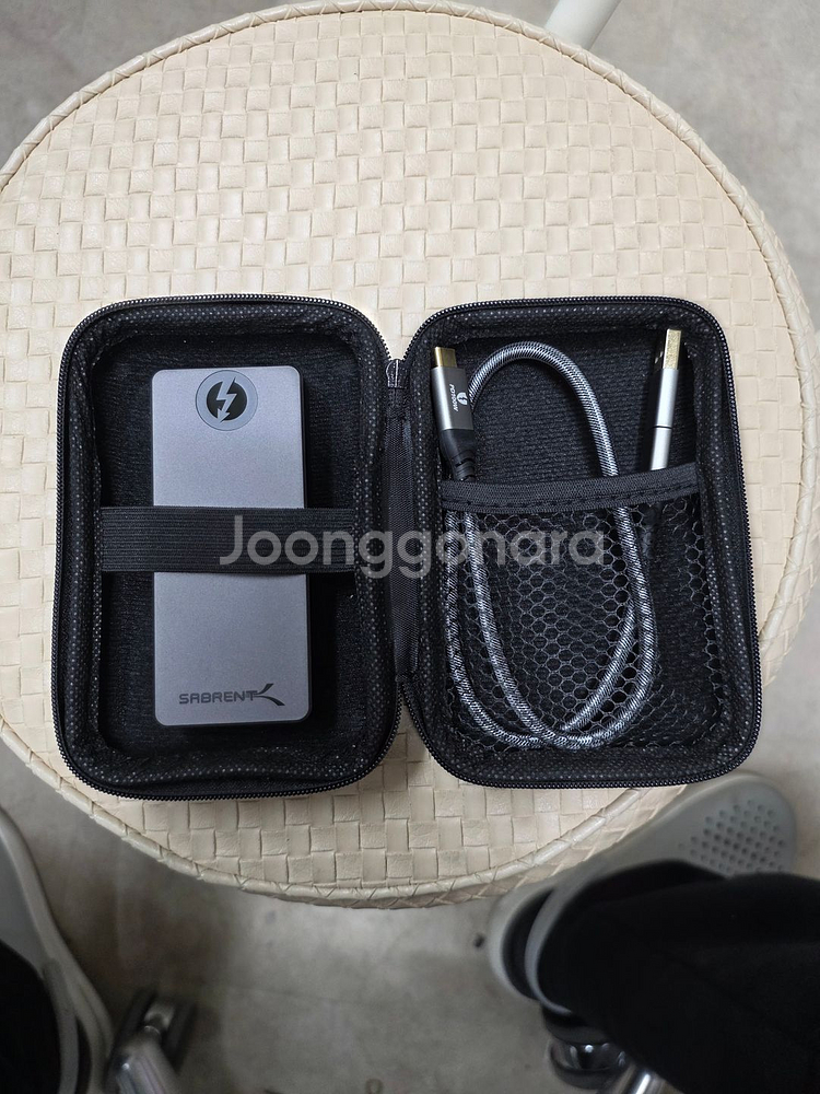 4TB 썬더볼트 SSD 외장하드 팝니다. SABRENT Rocket XTRM 4TB--2