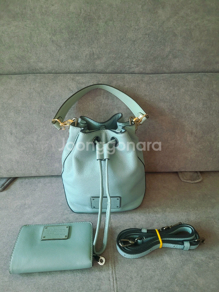 마크바이마크제이콥스버킷백 + 지갑 세트--0