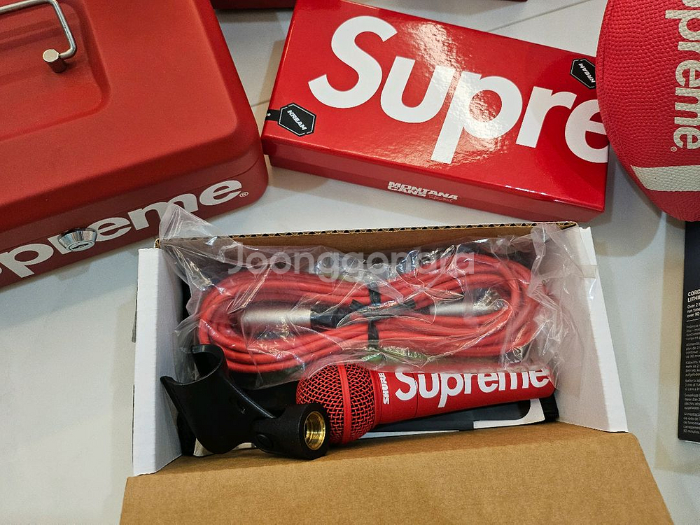 슈프림 슈어 보컬마이크 SM58레드--1