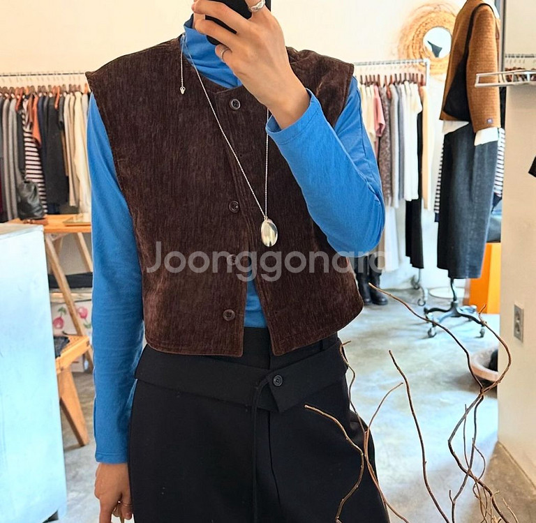 러브유쏘머치 마크들리 오브제스트아루드조이드비비에라룸므앤--3