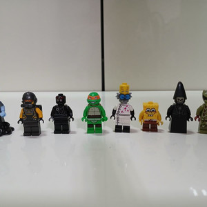 레고 피규어 9개