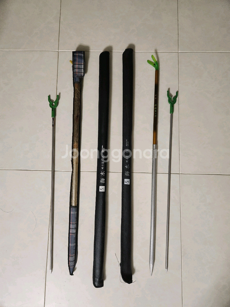 민물 찌낚시 낚시대 2대 받침대 2개 세트--0