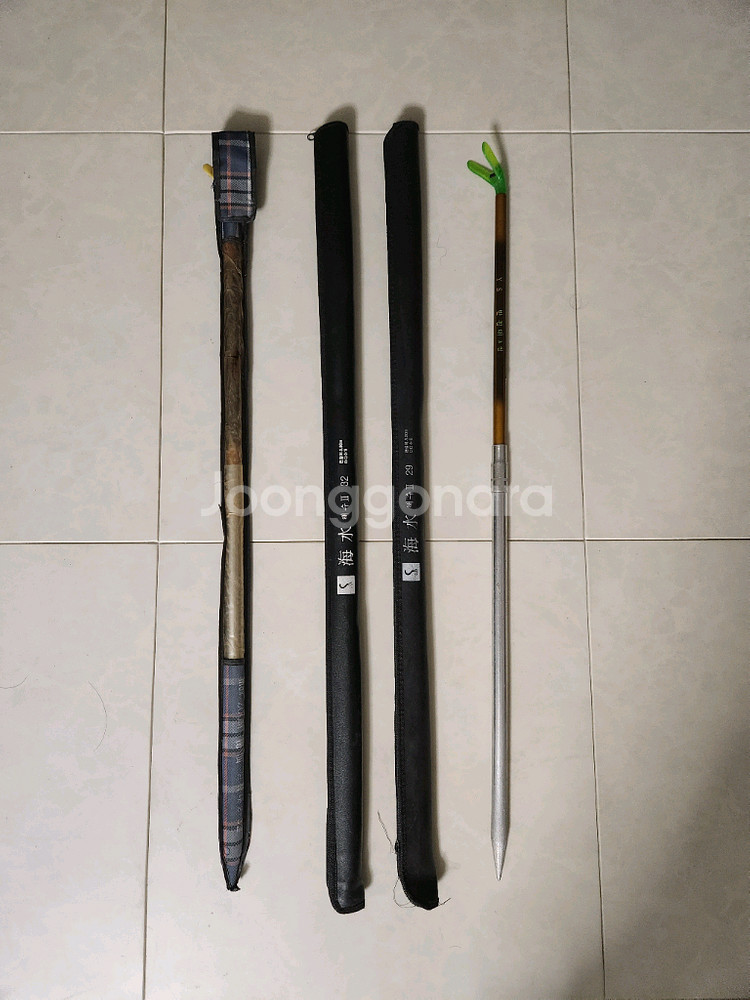 민물 찌낚시 낚시대 2대 받침대 2개 세트--4