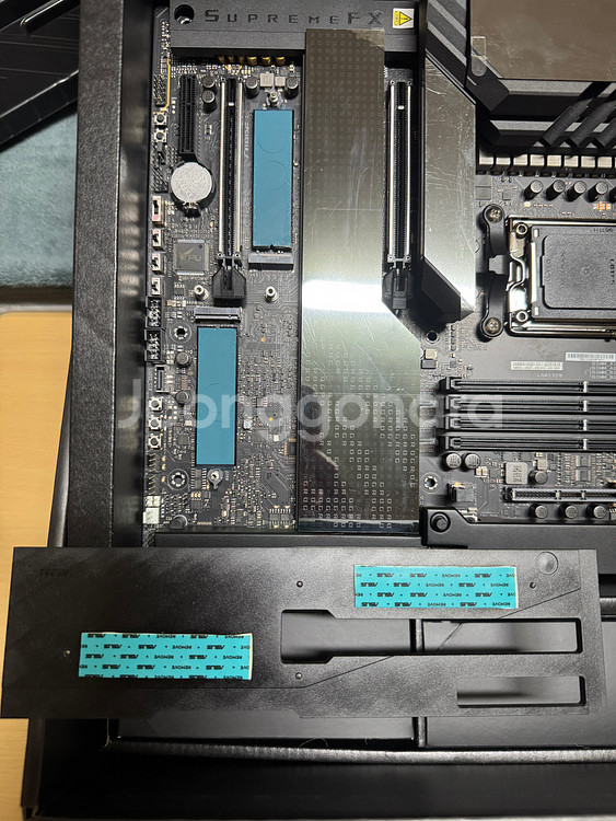 ASUS X670E Extreme 메인보드--3