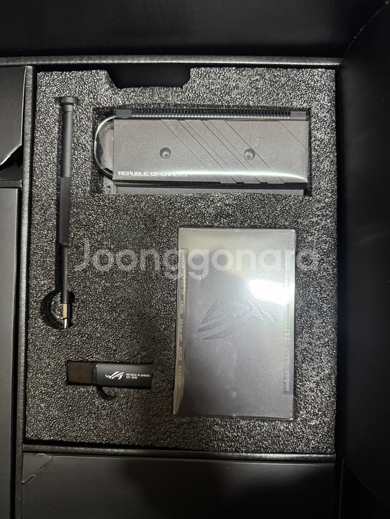 ASUS X670E Extreme 메인보드--5