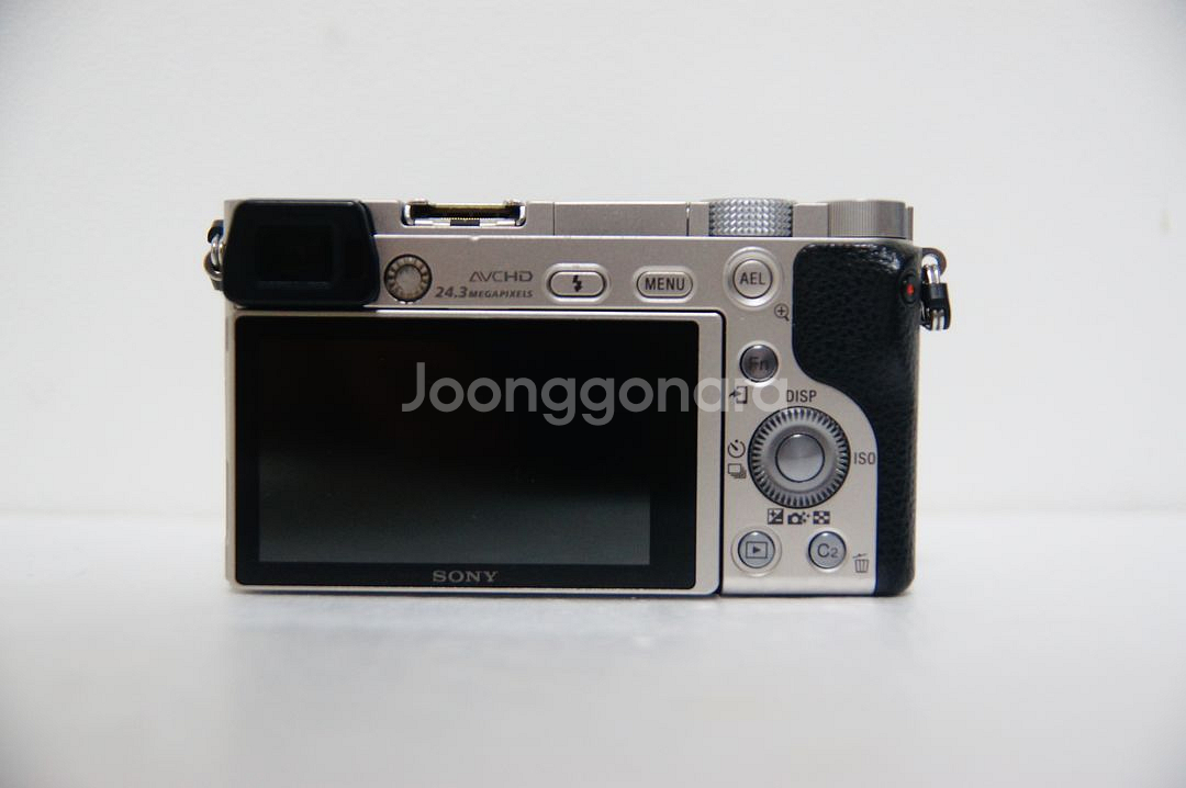 [소니] A6000 실버 미러리스 카메라 3,432컷 팝니다.--4