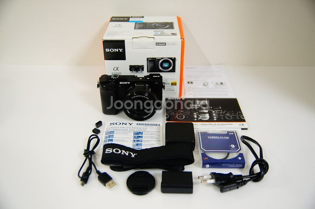 [소니] A6000 블랙 8,212컷 박스셋팝니다.--0