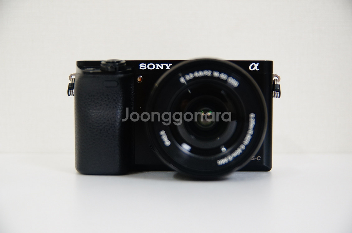 [소니] A6000 블랙 8,212컷 박스셋팝니다.--1