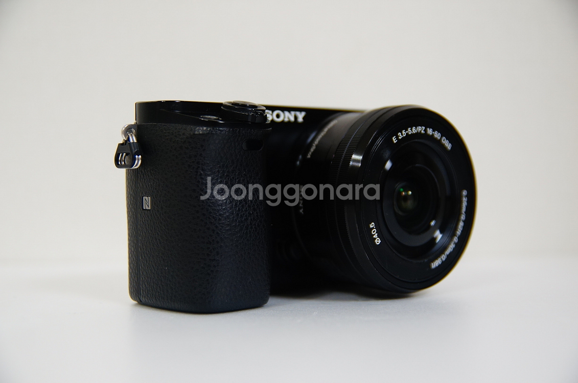 [소니] A6000 블랙 8,212컷 박스셋팝니다.--2