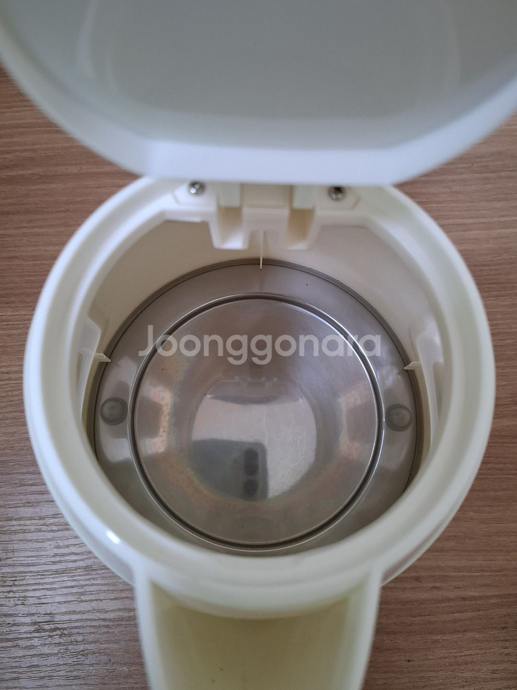 쿠쿠 전기포트1,0L 화이트 CK-102W 판매합니다~~--3