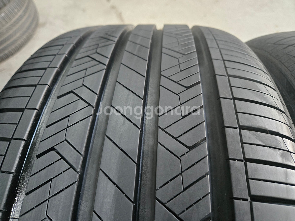 275 40 19 한국 키너지EX 중고타이어 2본 판매합니다--1