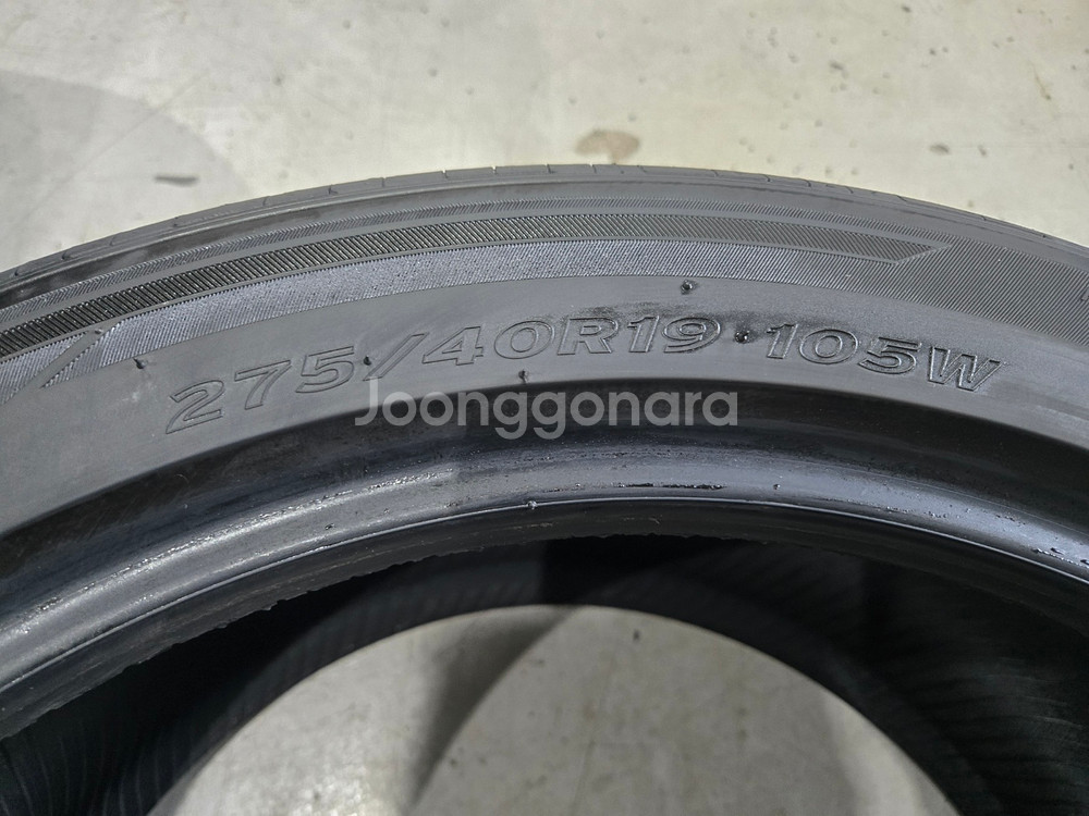 275 40 19 한국 키너지EX 중고타이어 2본 판매합니다--5