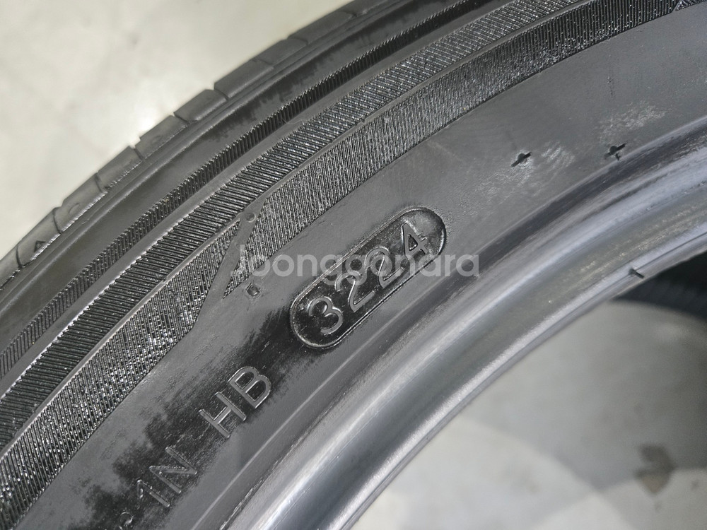 275 40 19 한국 키너지EX 중고타이어 2본 판매합니다--6