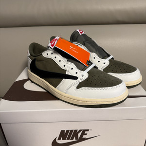 나이키 조던1 스캇 올리브 260