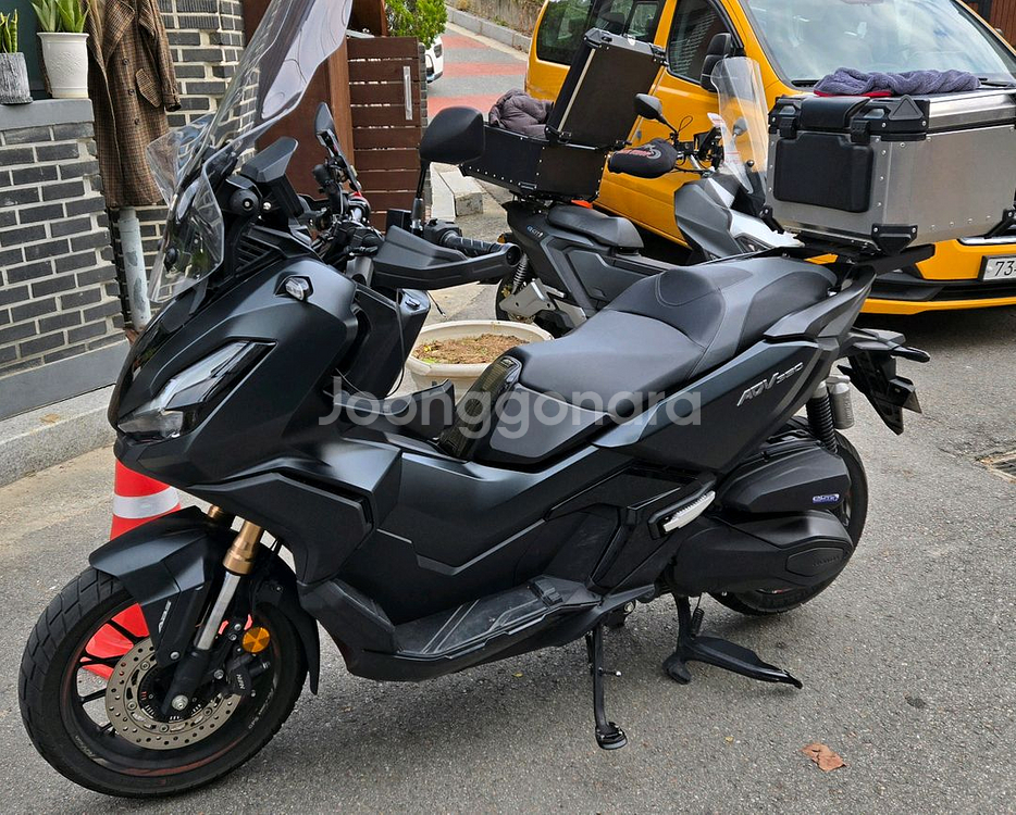 24년식 혼다ADV350 95XX키로. 팝니다--0