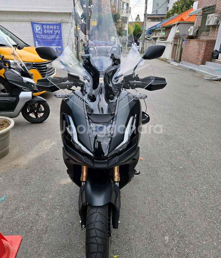 24년식 혼다ADV350 95XX키로. 팝니다--5