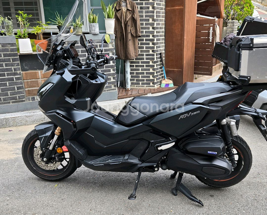 24년식 혼다ADV350 95XX키로. 팝니다--1