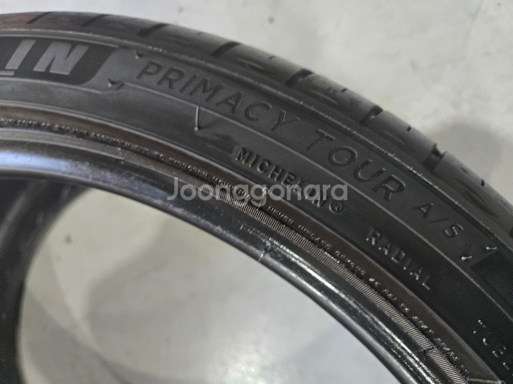 255 35 19 미쉐린 올시즌 중고타이어 2본 판매합니다--3