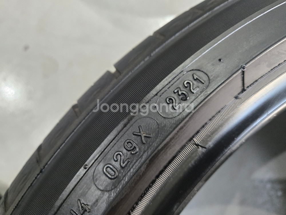 255 35 19 미쉐린 올시즌 중고타이어 2본 판매합니다--5