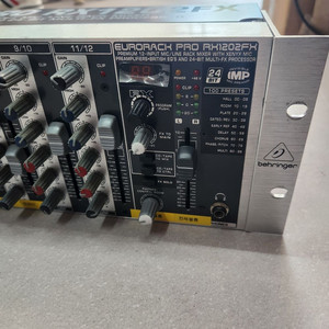 베링거 EUORACK PRO RX1202FX 믹서