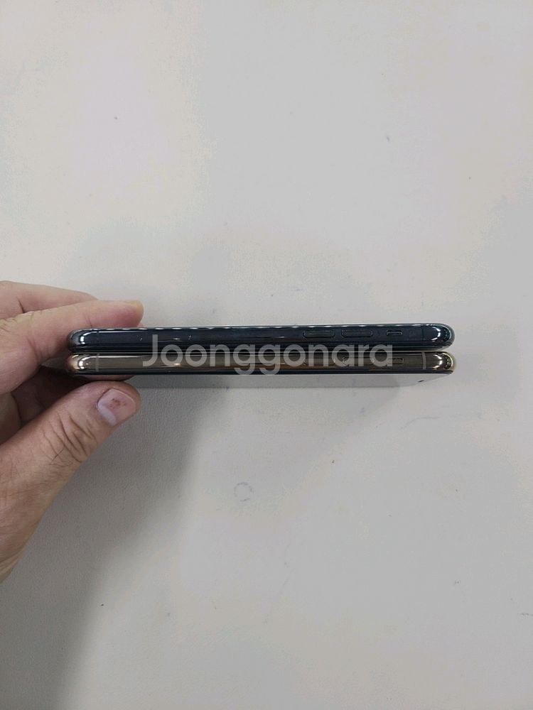 아이폰11프로 256기가 무잔상 기능정상 상태굿 ^^--2