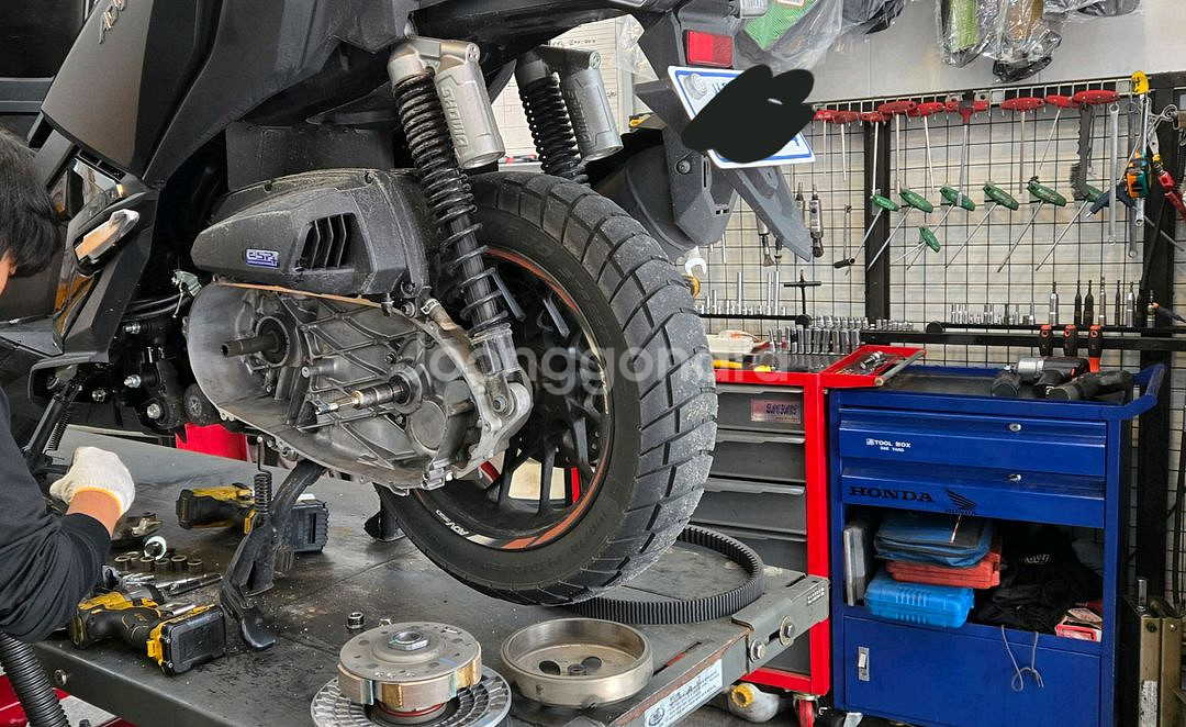 24년식 혼다ADV350 95XX키로. 팝니다--9