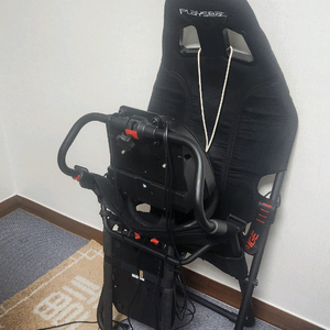 Thrustmaster t300rs 레이싱 시트, 휠, 2페달세트 팝니다