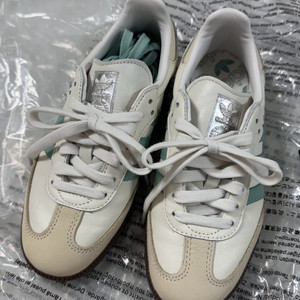 새상품 아디다스 삼바 운동화 민트 225mm