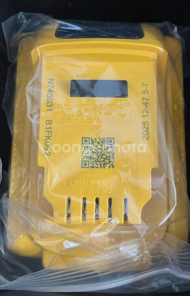 디월트 임팩드라이버 dcf860p2--2