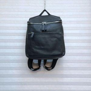 만다리나덕> 가벼운 가죽백팩 (498천원)