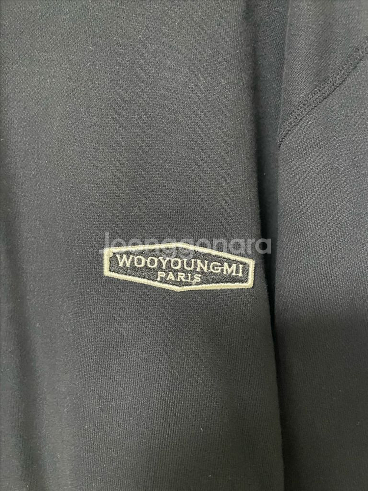 [50] 우영미 블랙 백로고 후드티--2