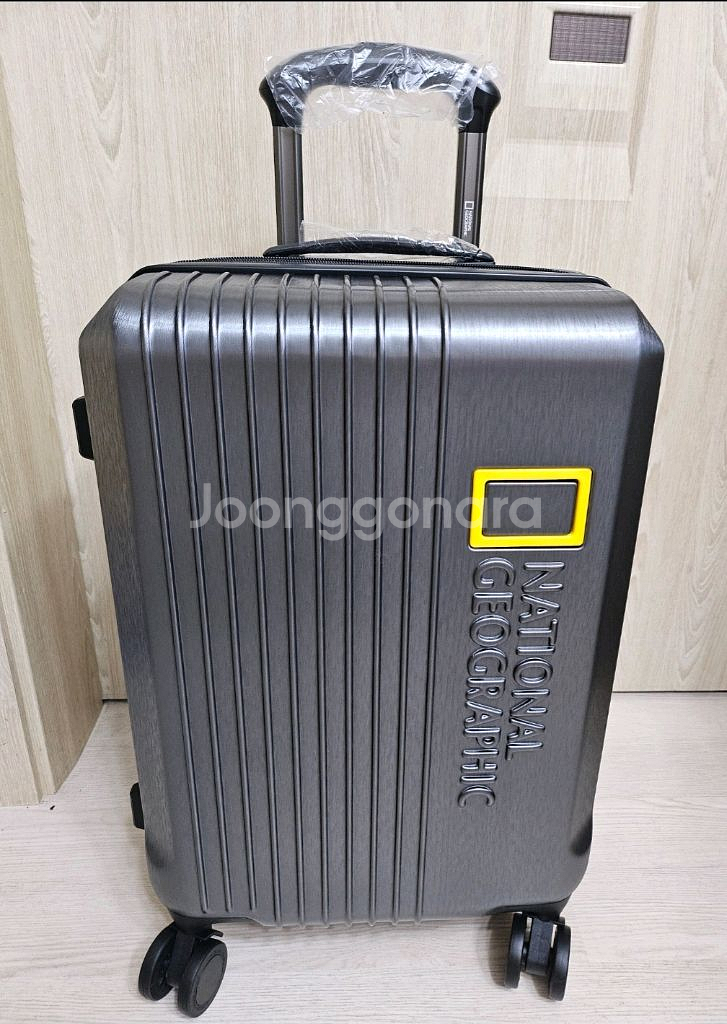 [확장형] 내셔널지오그래픽 캐리어 20인치 기내용 (차콜)--0