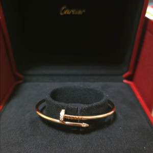 24년 까르띠에 앵끌루 팔찌 SM 다이아 로즈골드