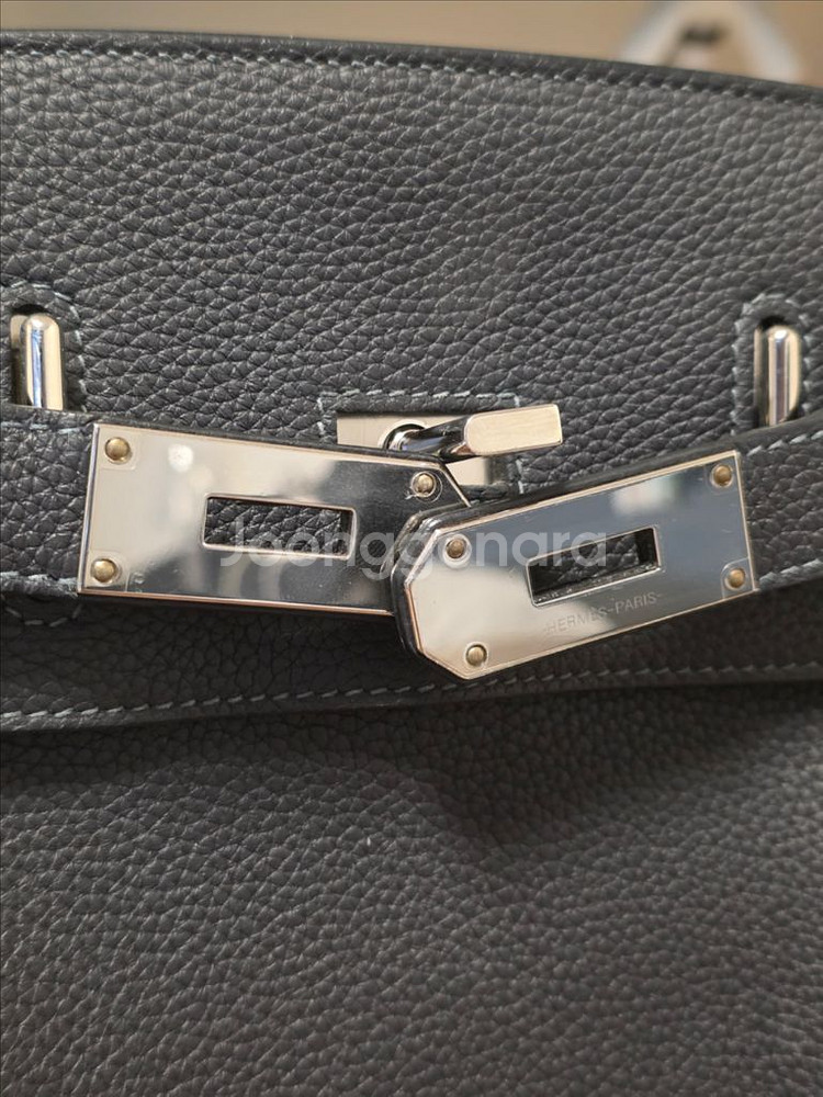 24년 에르메스 버킨 핵아도PM 은장 토고 팝니다--1