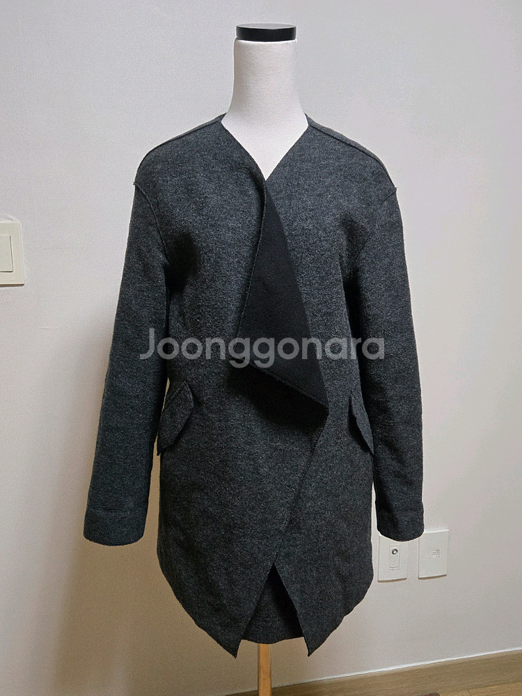 아떼바네사브루노 오픈 코트--0