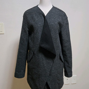 아떼바네사브루노 오픈 코트