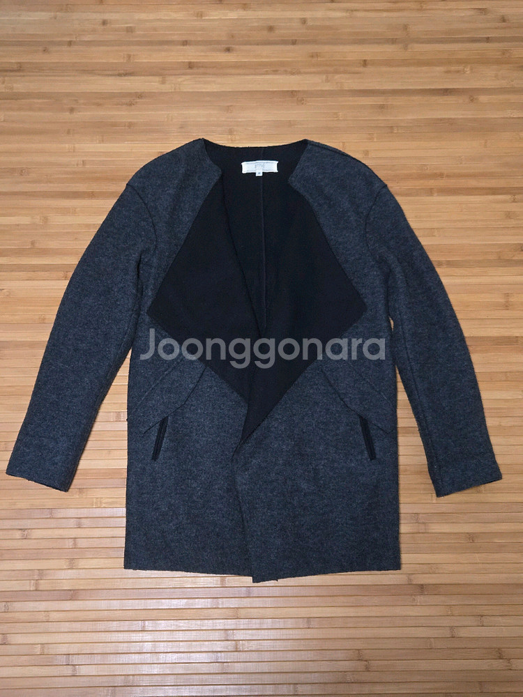 아떼바네사브루노 오픈 코트--2