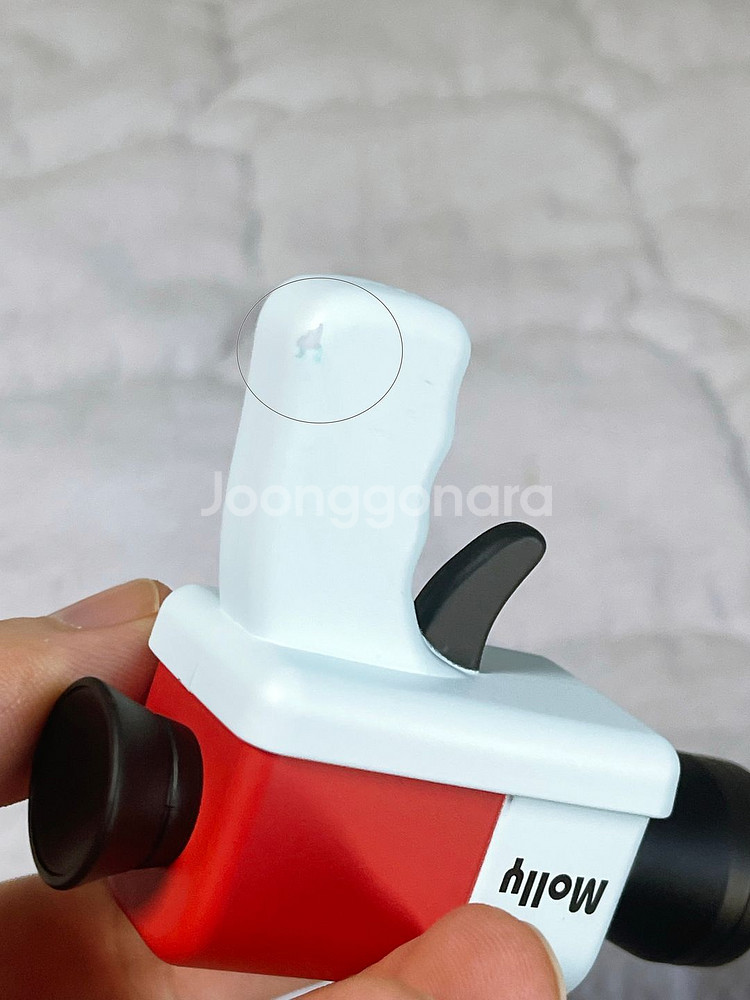 팝마트 스페이스 메가몰리 400% 리틀페인터 판매합니다.--2