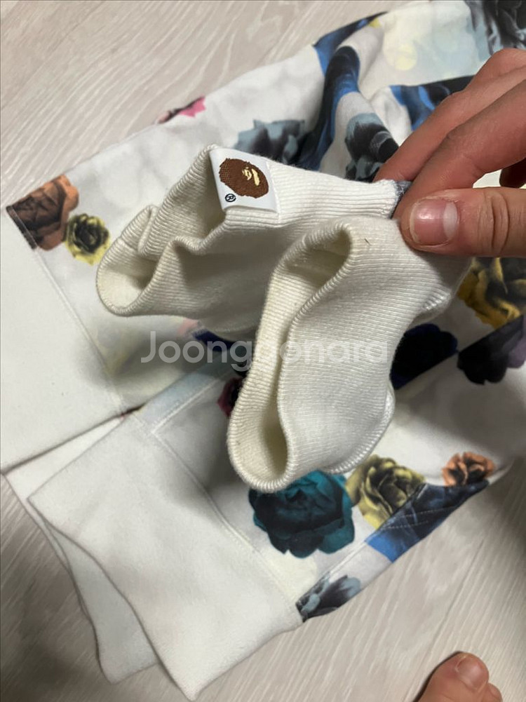 BAPE 베이프 플로랄 샤크 후드 집업 L--1