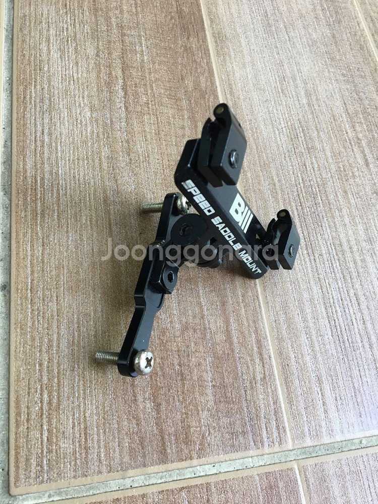 자전거용 물통케이지 토픽 닌자케이지 물병거치대 5천원 ~1만원씩.--1