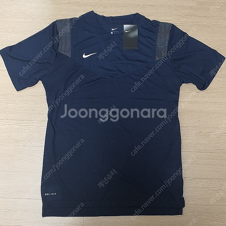 나이키 드라이핏 기능성 반팔티 해외M사이즈(100정도)--0