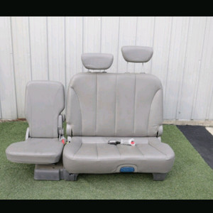 그랜드카니발 11인승 3열시트 리클라이닝