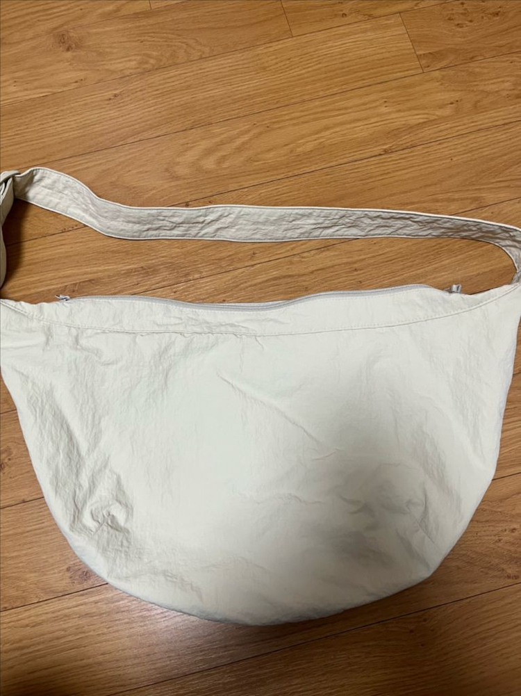 유니클로 U 나일론 가방 숄더백 크로스백--2