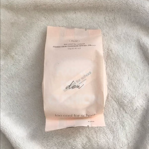 투쿨포스쿨 픽싱 듀 쿠션 1호 포슬린