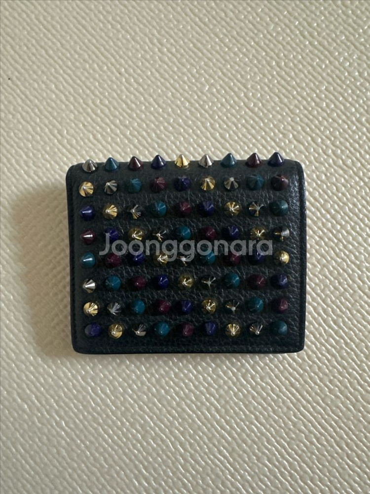 크리스찬 루부탱 스터드 지갑--0