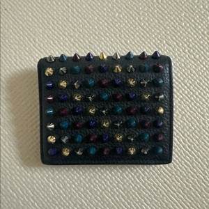 크리스찬 루부탱 스터드 지갑