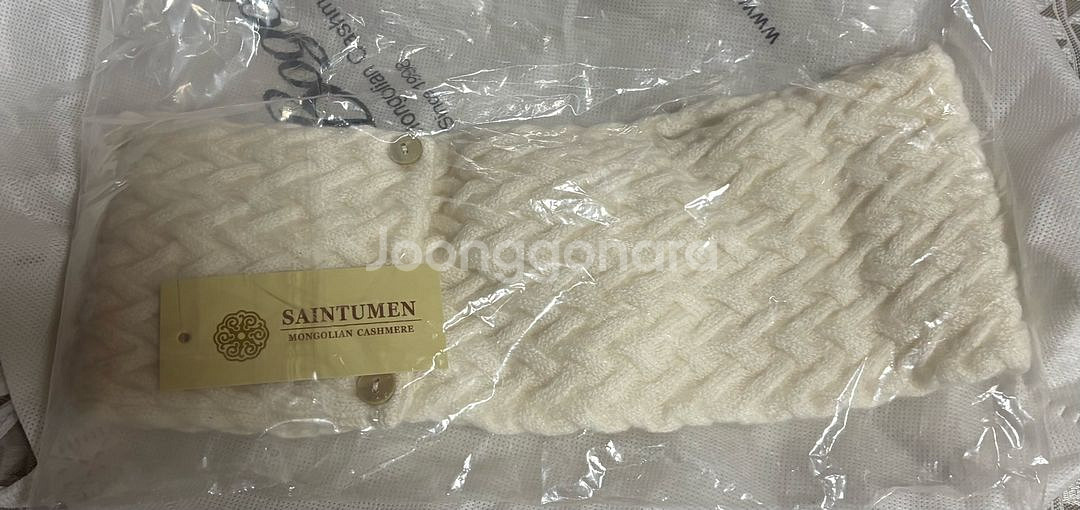 캐시미어 100 쁘띠 단추 넥워머--2