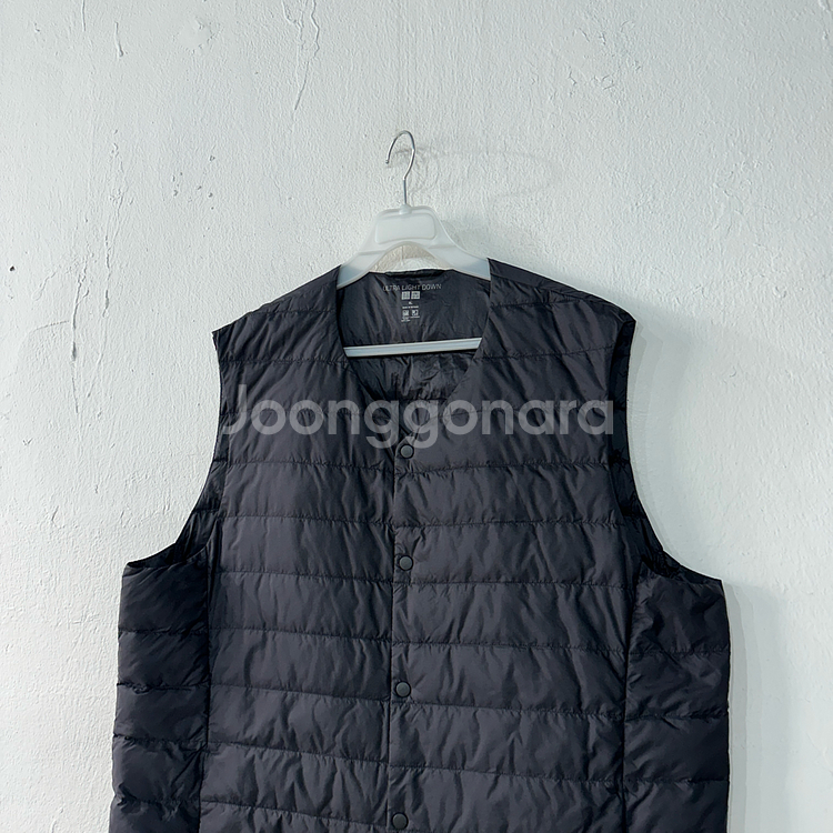 유니클로 울트라라이트다운 경량패딩조끼 XL--1