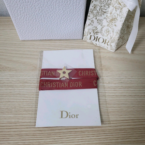 정품) 디올 레드 팔찌 브레이슬릿 (코스메틱)