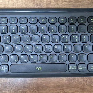 로지텍 Pop Icon Keys 슬림 블루투스 무선 키보드 팝니다